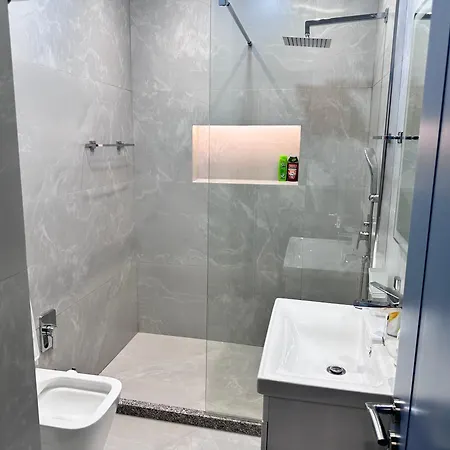 Modern Loft In Prime Location Apartment *